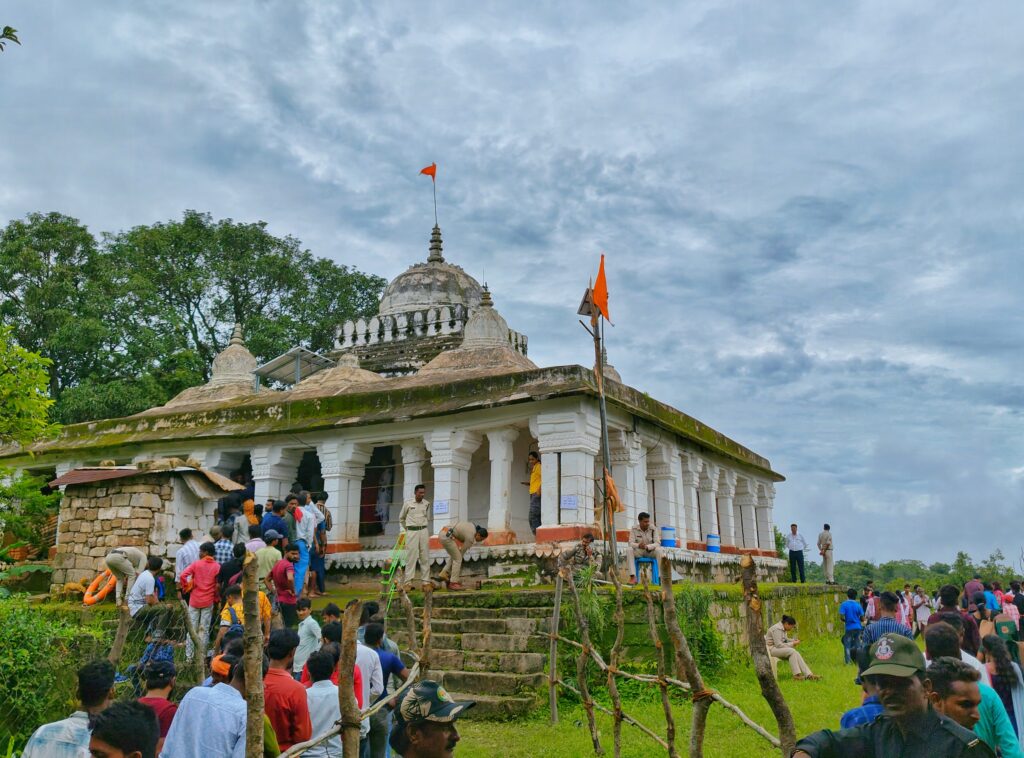 bandhavgarh temple 